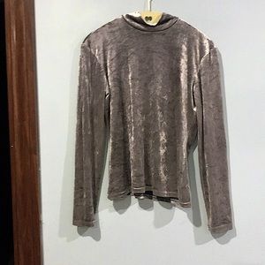 Express silver velvet turtleneck blouse Sz Large